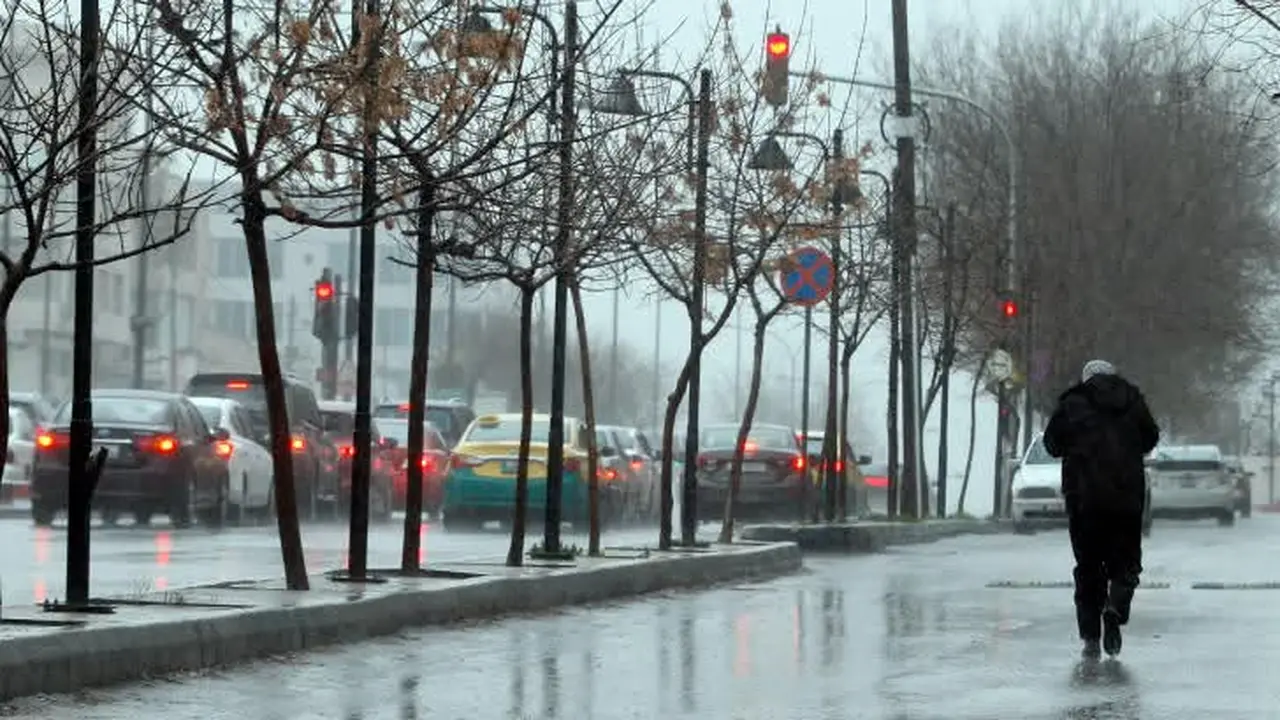 توقعات الأرصاد حول فرص سقوط أمطار الجمعة وتحولات درجات الحرارة حتى الاثنين